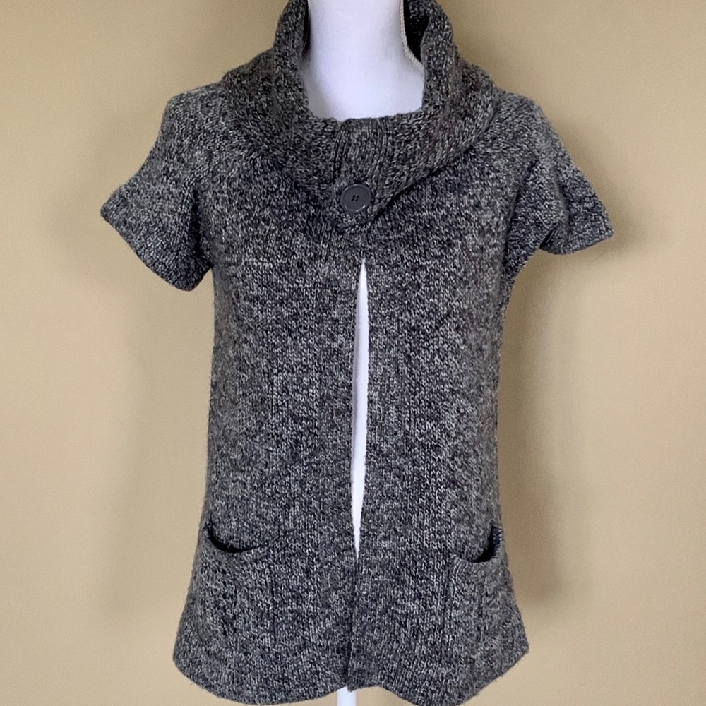 🌿Women’s United States Sweater